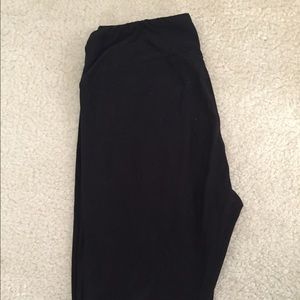 Black Lularoe leggings
